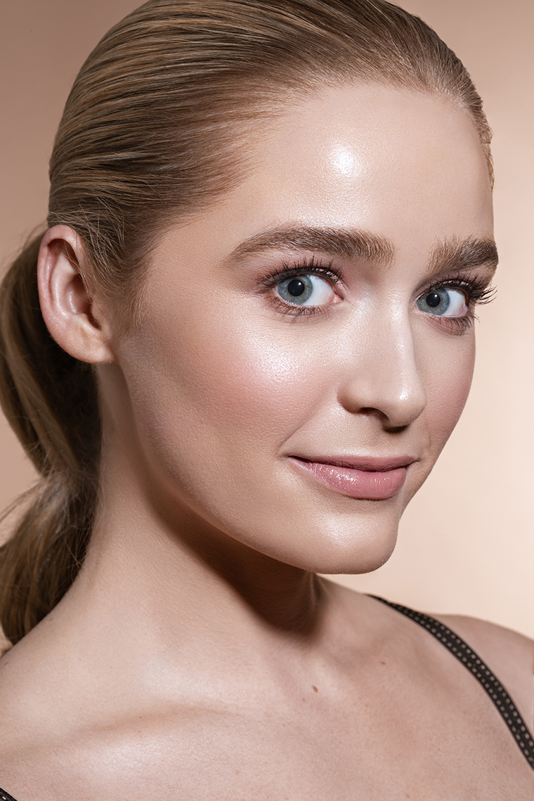 Greer_Grammer_1181_web Clean Beauty Photography by Ylva Erevall